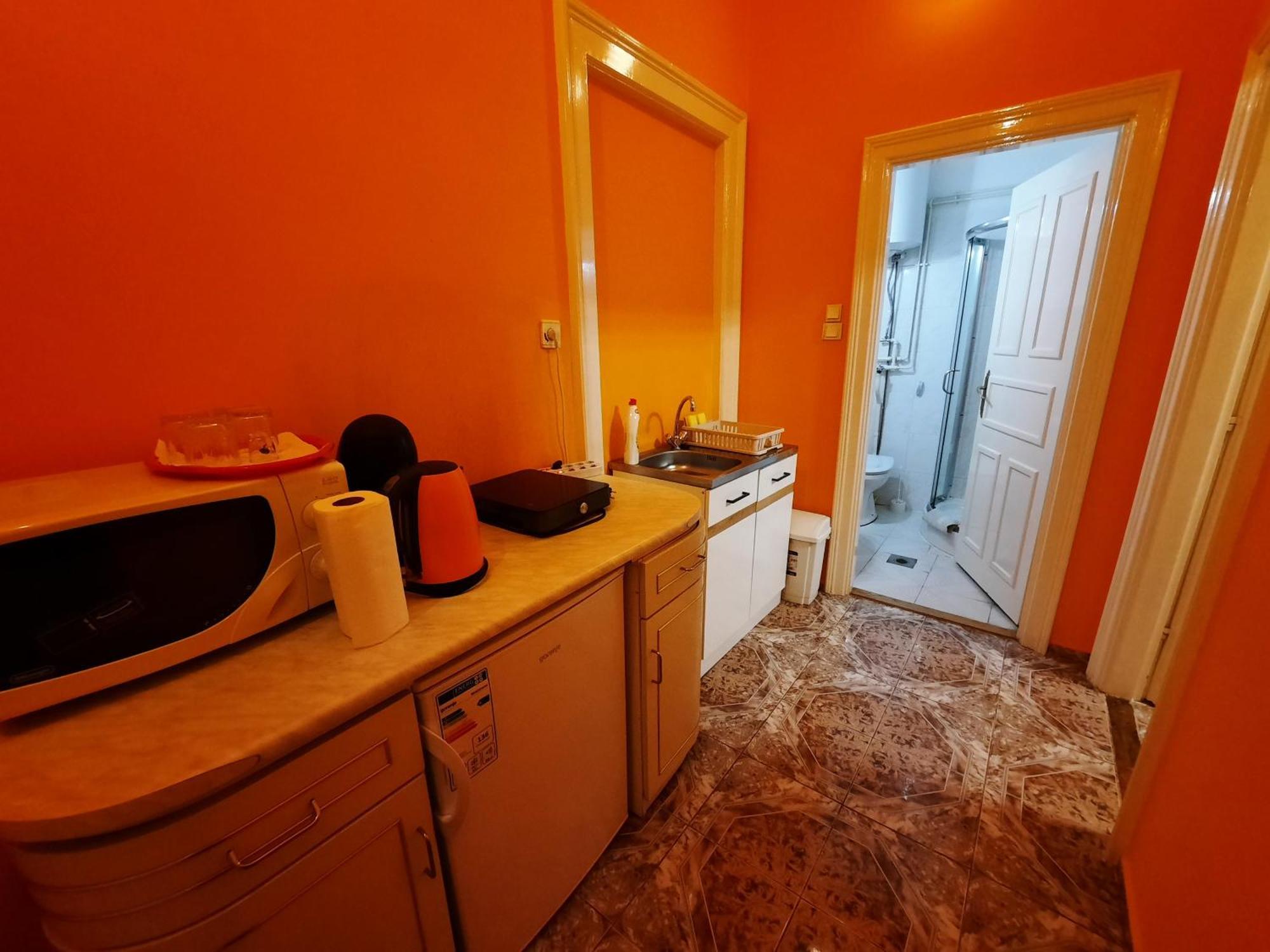 Gloria Apartman Gyula Buitenkant foto